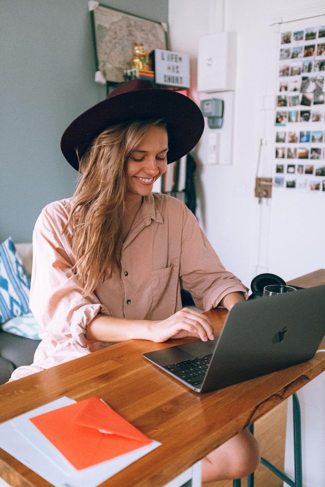 How to Get Started Working from Home As a Freenlancer